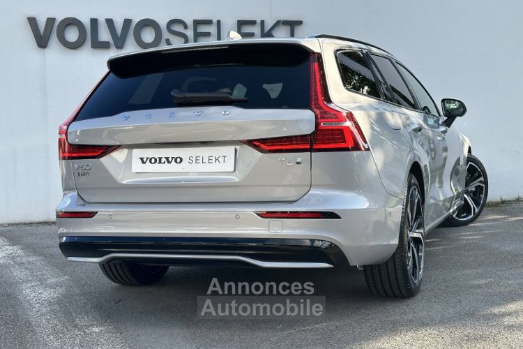 Volvo V60 T6 AWD Hybride Rechargeable 253 ch + 145 ch Geartronic 8 Plus Style Dark - <small></small> 64.690 € <small>TTC</small> - #7