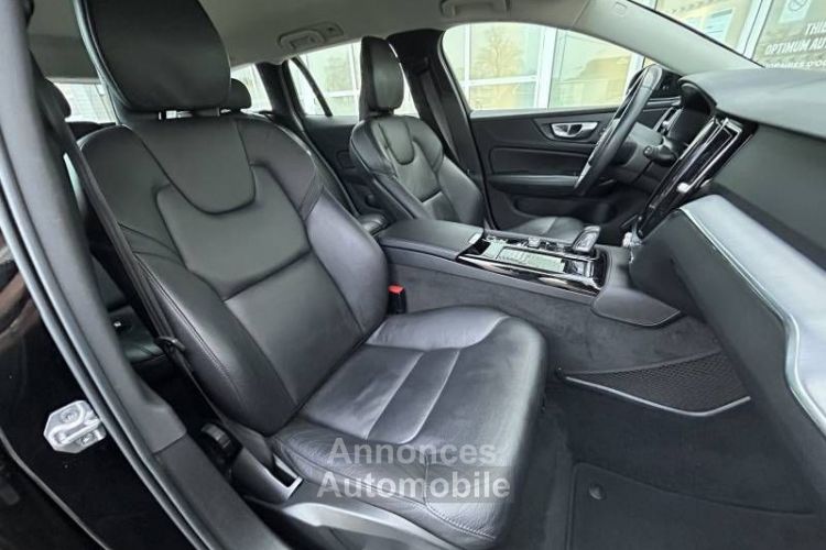 Volvo V60 T6 AWD Recharge 253 ch + 87 Geartronic 8 Business Executive - <small></small> 26.990 € <small>TTC</small> - #14