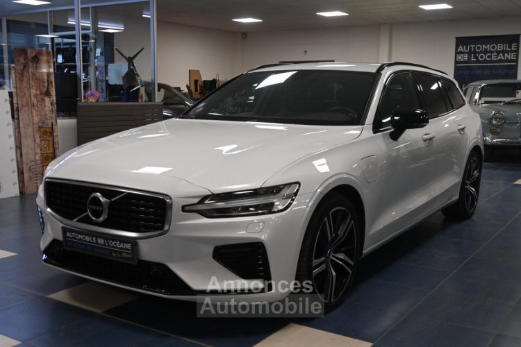 Volvo V60 T8 Twin Engine 303 ch + 87 ch Geartronic 8 R-Design - <small></small> 31.890 € <small>TTC</small> - #1