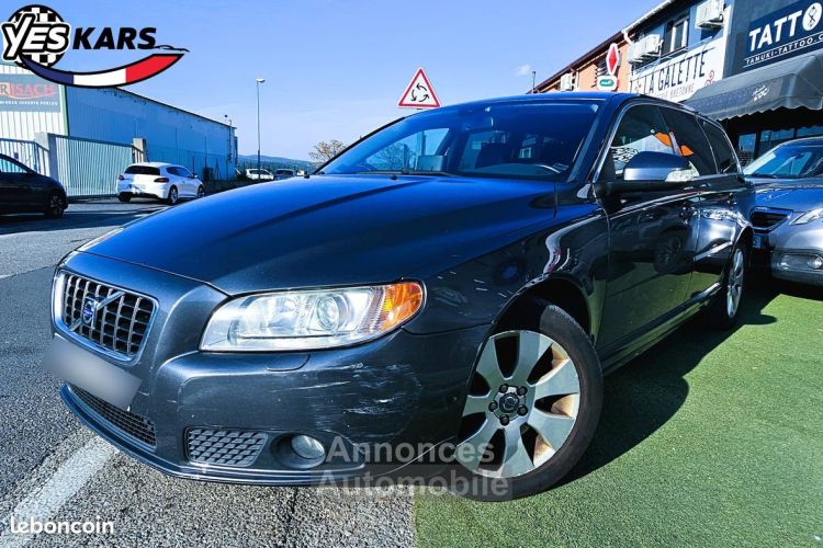 Volvo V70 D5 185ch Summum - <small></small> 3.990 € <small>TTC</small> - #1