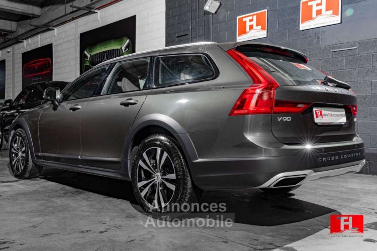 Volvo V90 Cross Country 2.0 D4 AWD Pro Geartronic ACC-LED-Apple-360 - <small></small> 33.290 € <small>TTC</small> - #3