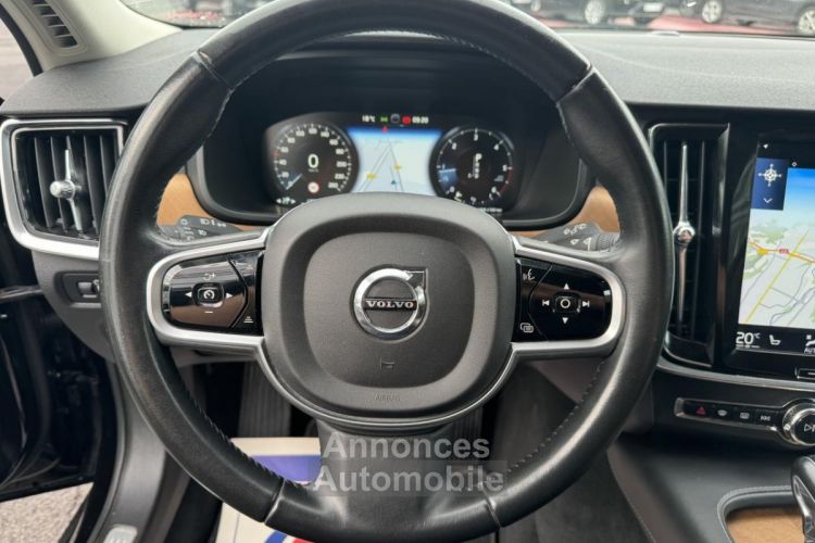 Volvo V90 D5 AWD - 235 BVA Inscription Gps + Clim - <small></small> 26.990 € <small>TTC</small> - #27