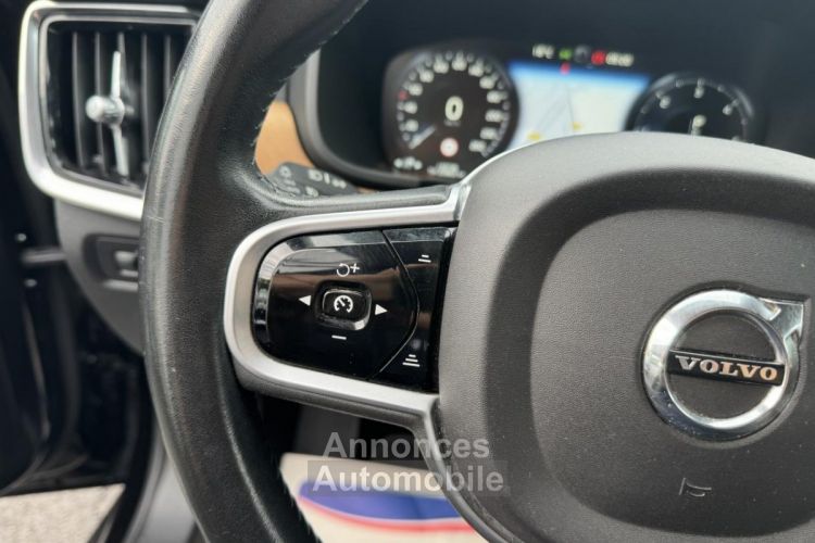 Volvo V90 D5 AWD - 235 BVA Inscription Gps + Clim - <small></small> 26.990 € <small>TTC</small> - #28