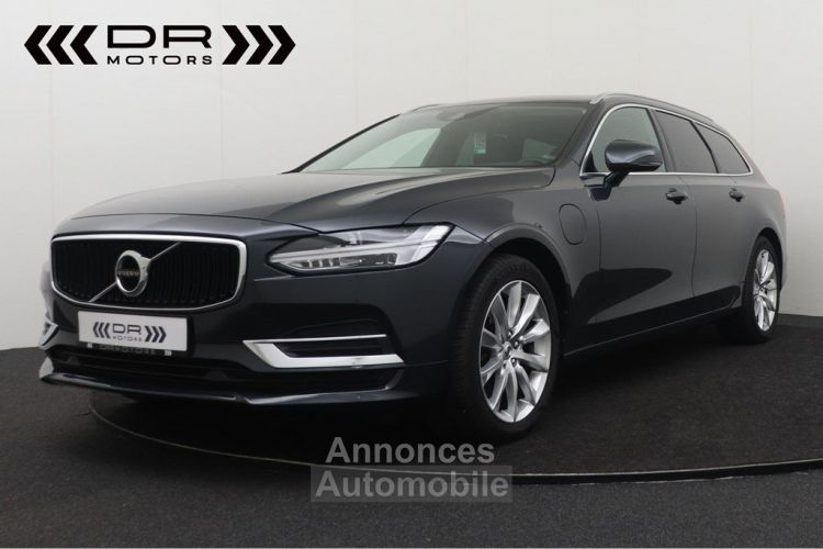 Volvo V90 T8 PLUG-IN - 46gr CO2 MOMENTUM LEDER NAVI - <small></small> 27.995 € <small>TTC</small> - #1