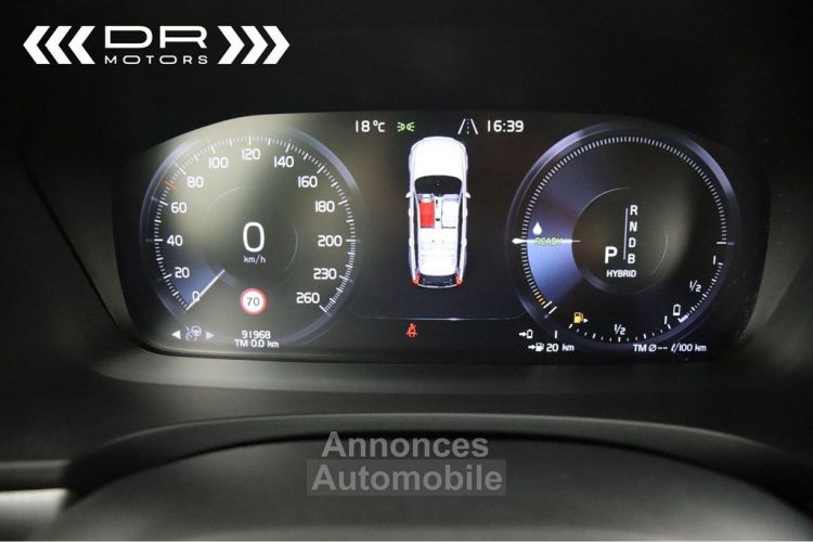 Volvo V90 T8 PLUG-IN - 46gr CO2 MOMENTUM LEDER NAVI - <small></small> 27.995 € <small>TTC</small> - #34