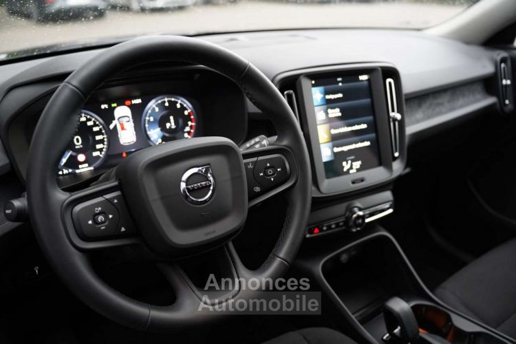 Volvo XC40 1.5 T2 Momentum Geartronic CARPLAY, NAVI, CRUISE - <small></small> 27.300 € <small>TTC</small> - #2