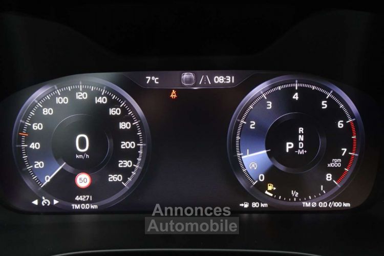 Volvo XC40 1.5T2 Momentum Geartronic NAVI,LED,CRUISE,BLUETH - <small></small> 27.800 € <small>TTC</small> - #7
