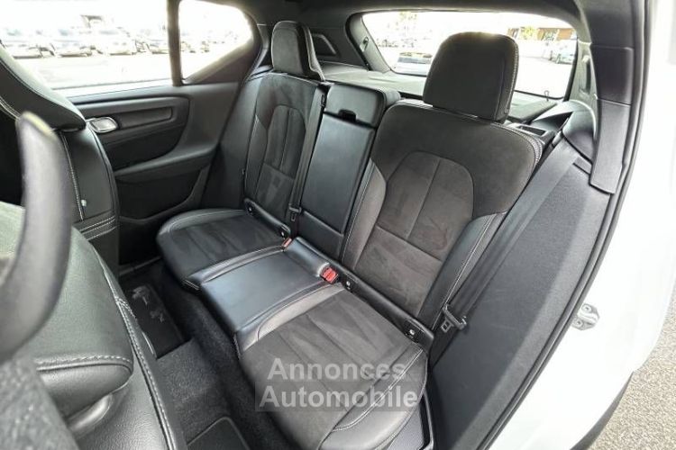 Volvo XC40 T2 129 ch Geartronic 8 R-Design - <small></small> 27.990 € <small>TTC</small> - #10