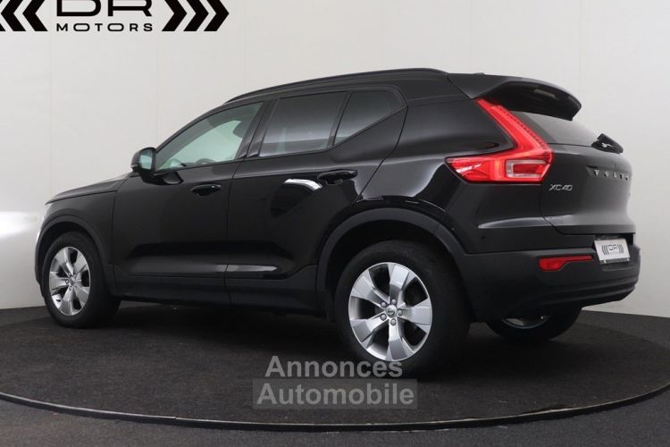 Volvo XC40 T2 MOMENTUM CORE - NAVI DAB - <small></small> 21.995 € <small>TTC</small> - #3