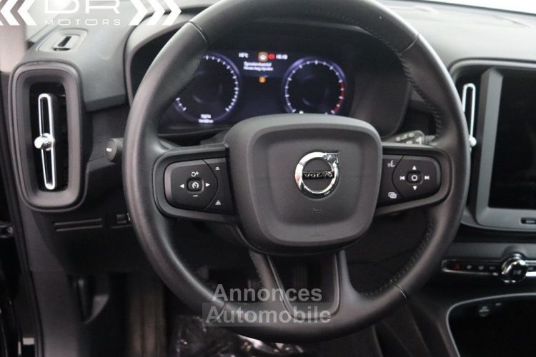 Volvo XC40 T2 MOMENTUM CORE - NAVI DAB - <small></small> 21.995 € <small>TTC</small> - #27