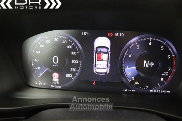 Volvo XC40 T2 MOMENTUM CORE - NAVI DAB - <small></small> 21.995 € <small>TTC</small> - #29