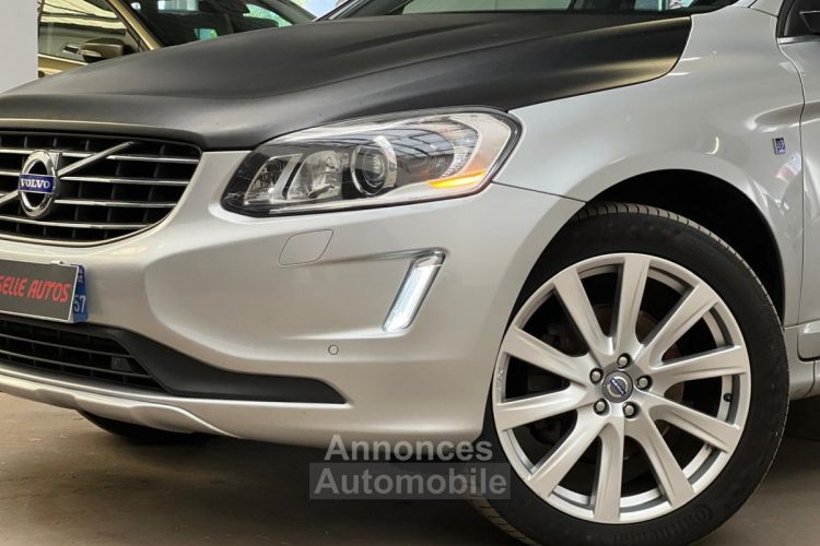 Volvo XC60 2.4 D5 215CH 4X4 OCEAN RACE - <small></small> 18.999 € <small>TTC</small> - #20