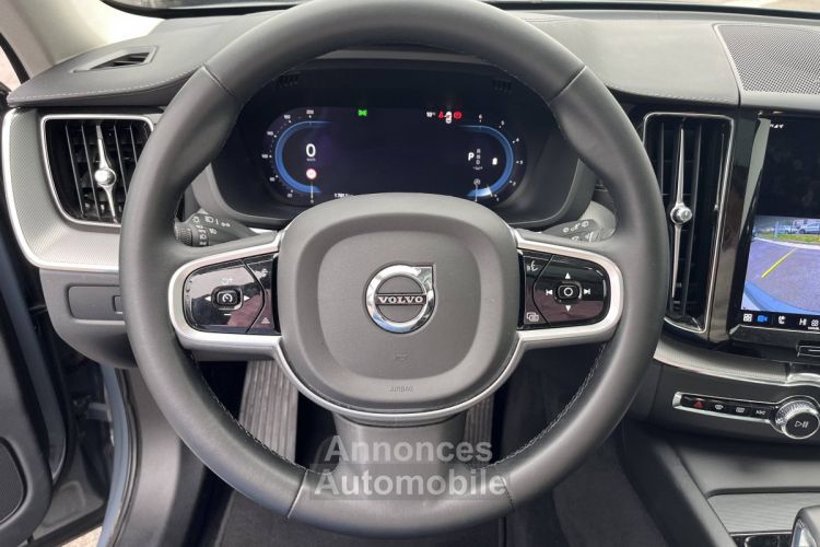 Volvo XC60 B4 197 ch Geartronic 8 Ultimate Style Dark - <small></small> 40.900 € <small>TTC</small> - #22