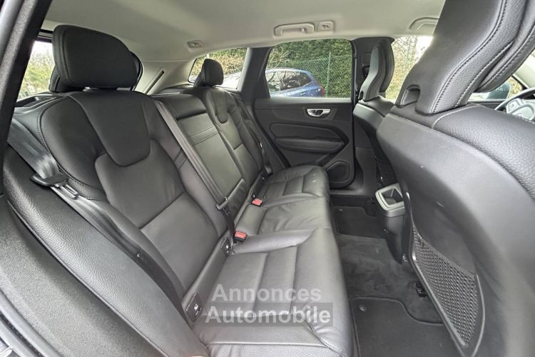 Volvo XC60 B4 (Diesel) 197 ch Geartronic 8 Momentum Business - <small></small> 38.900 € <small>TTC</small> - #28