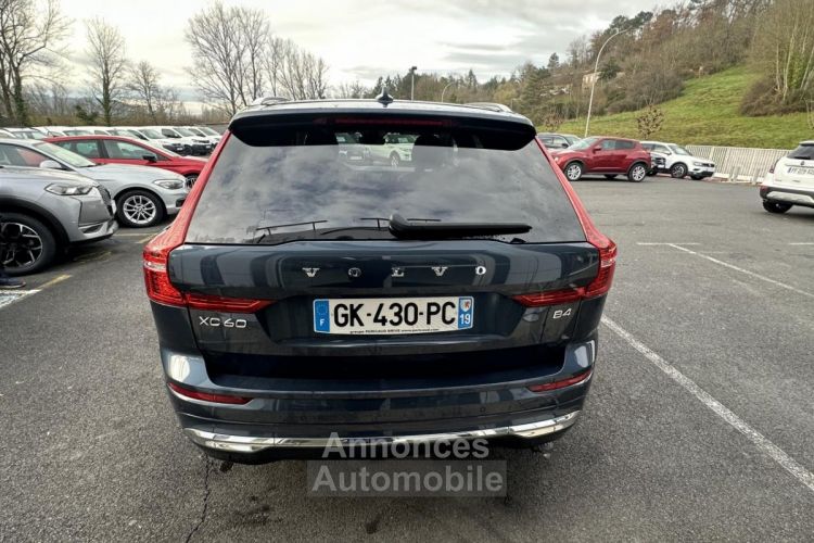 Volvo XC60 B4 Micro-Hybride Diesel - 197 - BVA Ultimate Style Dark - 1ère Main + SUIVI COMPLET + - <small></small> 36.990 € <small>TTC</small> - #6