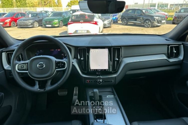 Volvo XC60 B5 AdBlue AWD 235ch R-Design Geartronic - <small></small> 57.390 € <small>TTC</small> - #19