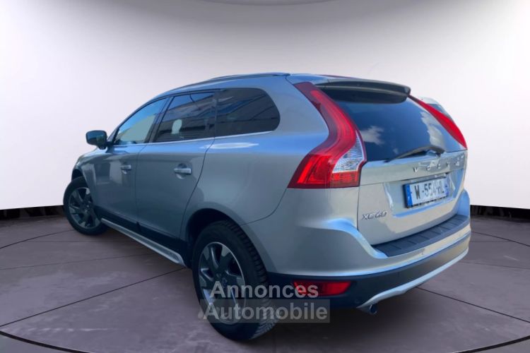 Volvo XC60 D3 136 Ocean Race Edition Geartronic + Toit ouvrant - <small></small> 13.999 € <small>TTC</small> - #2