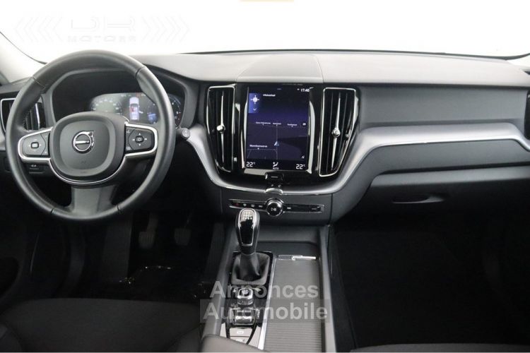 Volvo XC60 D3 MOMENTUM PRO - LED NAVI - <small></small> 27.495 € <small>TTC</small> - #16