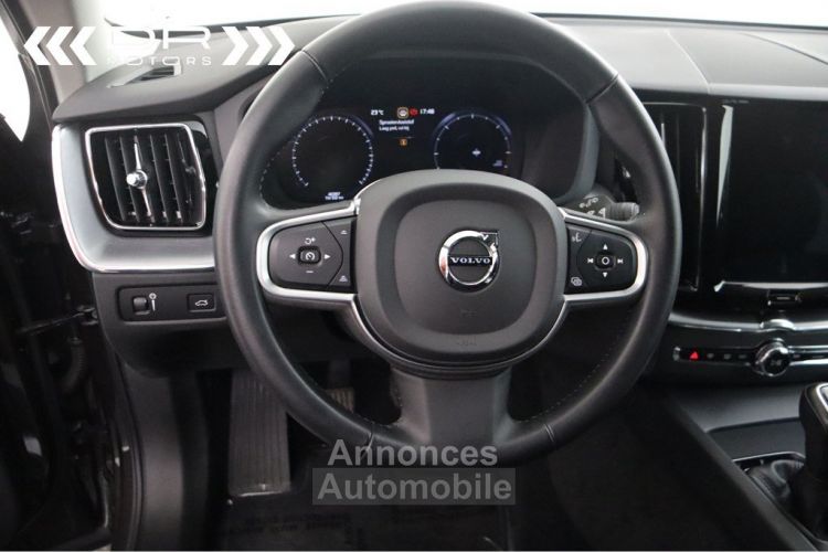 Volvo XC60 D3 MOMENTUM PRO - LED NAVI - <small></small> 27.495 € <small>TTC</small> - #32