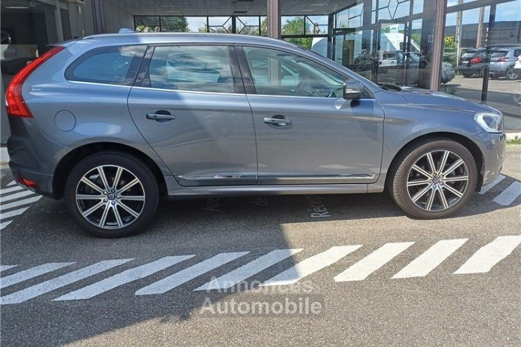 Volvo XC60 D5 AWD 220 ch Summum Geartronic A - <small></small> 21.900 € <small>TTC</small> - #9