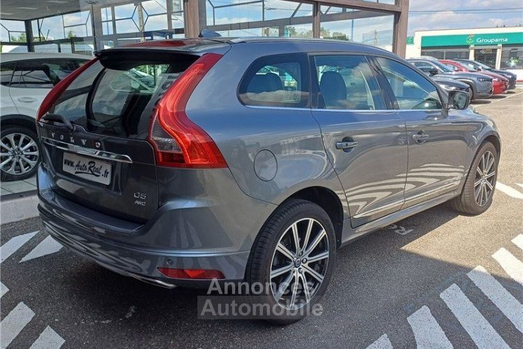 Volvo XC60 D5 AWD 220 ch Summum Geartronic A - <small></small> 21.900 € <small>TTC</small> - #10