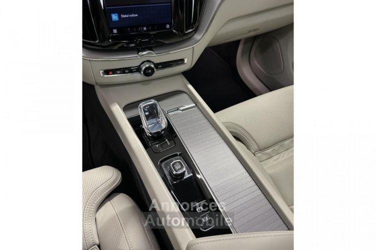 Volvo XC60 Phase 2 T8 Recharge autonomie 78km - 310+145 Inscription Luxe - 1°main - 28000km - <small></small> 59.990 € <small>TTC</small> - #18