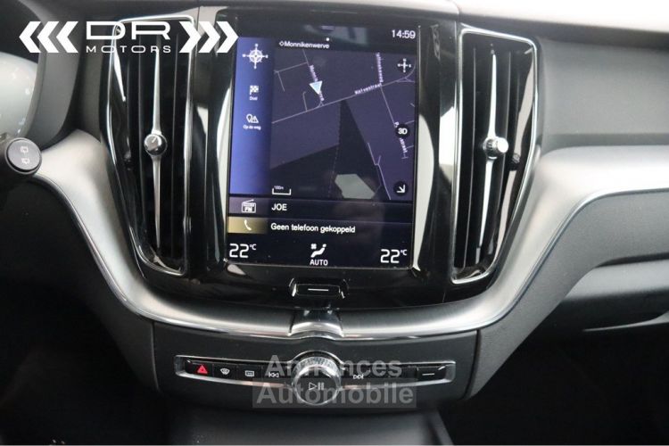 Volvo XC60 T4 GEARTRONIC MOMENTUM - LED NAVI APPLE CARPLAY/ANDROID AUTO - <small></small> 24.995 € <small>TTC</small> - #17