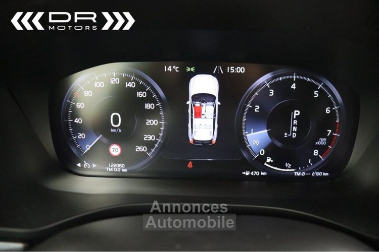 Volvo XC60 T4 GEARTRONIC MOMENTUM - LED NAVI APPLE CARPLAY/ANDROID AUTO - <small></small> 24.995 € <small>TTC</small> - #32