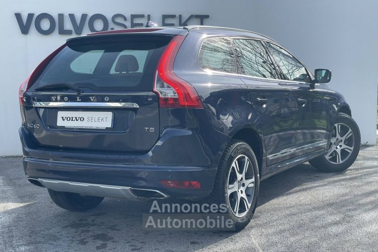 Volvo XC60 T5 245 ch S&S Summum Geartronic A - <small></small> 23.889 € <small>TTC</small> - #4