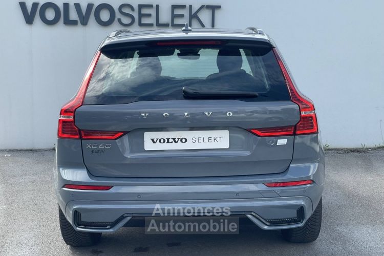 Volvo XC60 T6 AWD Hybride rechargeable 253 ch+145 ch Geartronic 8 Plus Style Dark - <small></small> 57.500 € <small>TTC</small> - #5