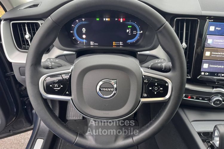 Volvo XC60 T6 AWD Hybride rechargeable 253 ch+145 ch Geartronic 8 Plus Style Dark - <small></small> 54.900 € <small>TTC</small> - #18