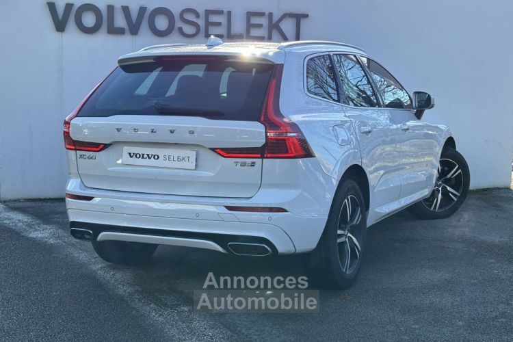 Volvo XC60 T8 Twin Engine 303 ch + 87 ch Geartronic 8 R-Design - <small></small> 34.800 € <small>TTC</small> - #4