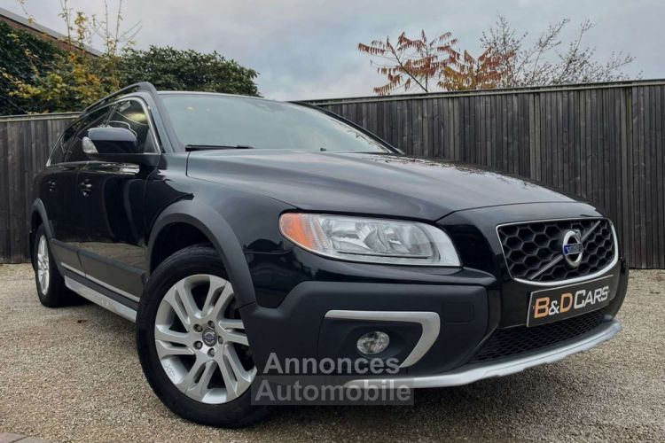 Volvo XC70 2.4 D5 AWD LICHTE VRACHT-UTILITAIRE - <small></small> 15.990 € <small>TTC</small> - #1