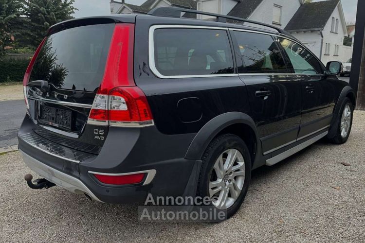 Volvo XC70 2.4 D5 AWD LICHTE VRACHT-UTILITAIRE - <small></small> 15.990 € <small>TTC</small> - #4