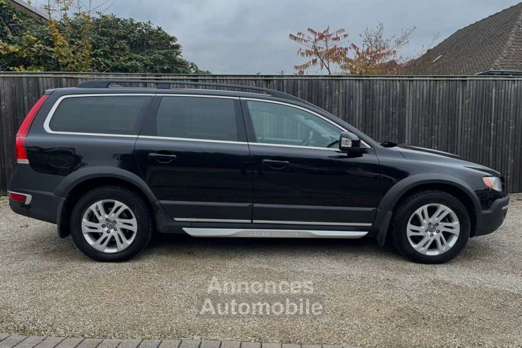 Volvo XC70 2.4 D5 AWD LICHTE VRACHT-UTILITAIRE - <small></small> 15.990 € <small>TTC</small> - #6