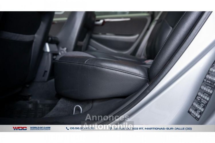 Volvo XC70 2.5 T 5 CYLINDRES COLLECTOR - <small></small> 14.990 € <small>TTC</small> - #46