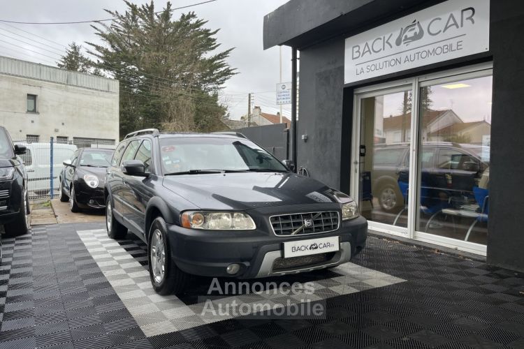 Volvo XC70 D5 AWD 185 Momentum Geartronic A - <small></small> 13.990 € <small>TTC</small> - #1