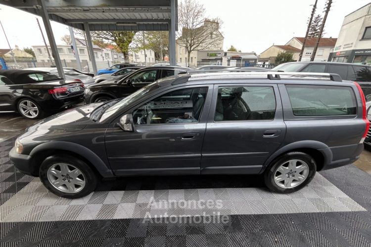 Volvo XC70 D5 AWD 185 Momentum Geartronic A - <small></small> 13.990 € <small>TTC</small> - #4