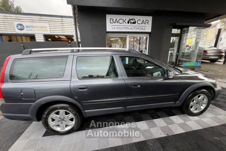 Volvo XC70 D5 AWD 185 Momentum Geartronic A - <small></small> 13.990 € <small>TTC</small> - #9