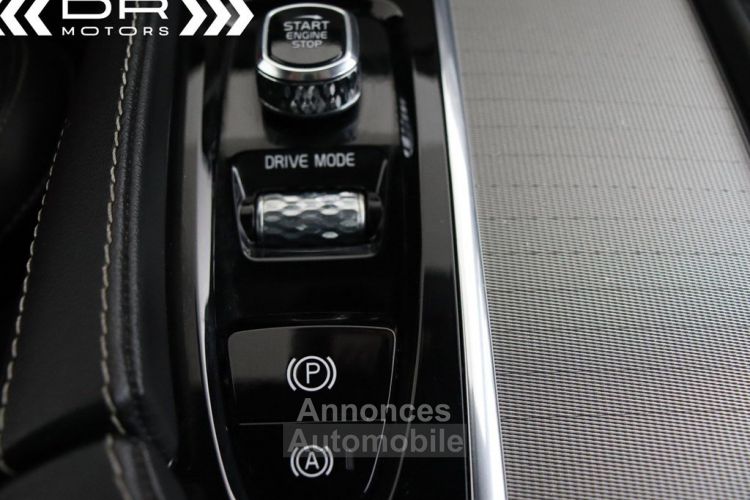 Volvo XC90 T8 AWD R DESIGN - LED NAVI HARMANN KARDON HEAD UP PANODAK FULL OPTIONS - <small></small> 47.995 € <small>TTC</small> - #34