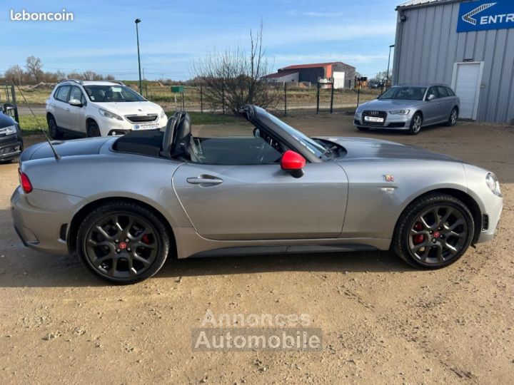 Abarth 124 Spider 1.4 MultiAir 140 ch - 11