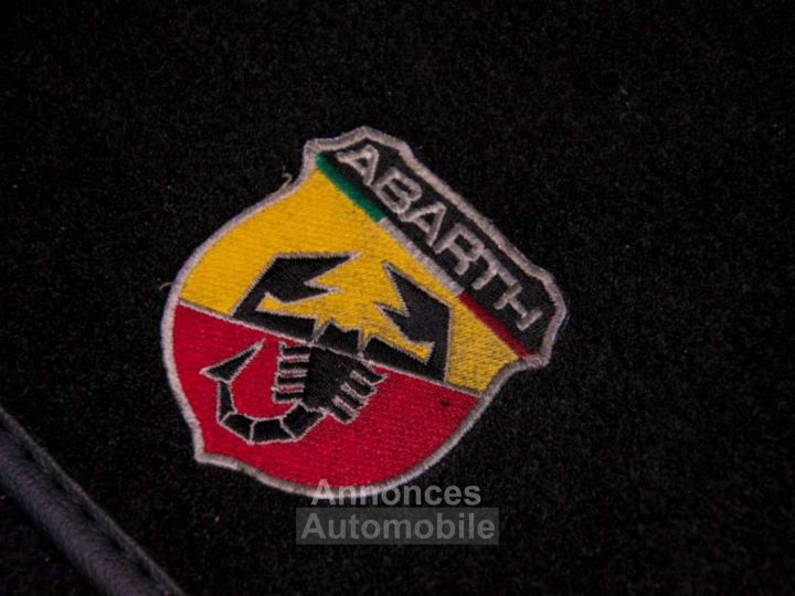 Abarth 595 PISTA MANUAL PANO OPEN ROOF BELGIAN CAR - 34