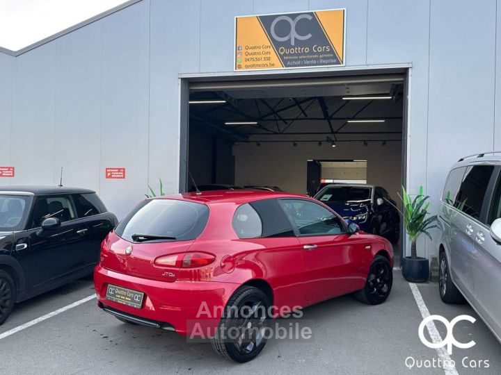 Alfa Romeo 147 1.9 JTD FAIBLE KILOMETRAGE - 21