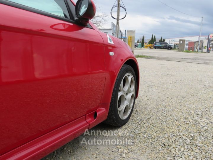 Alfa Romeo 147 3.2 V6 GTA 250 cv - 18