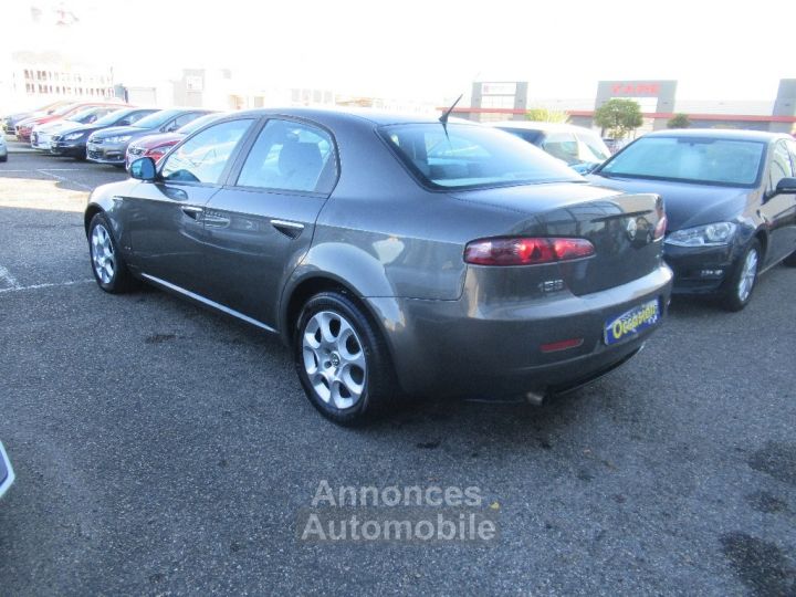 Alfa Romeo 159 1.9 JTDm 16V Distinctive - 6