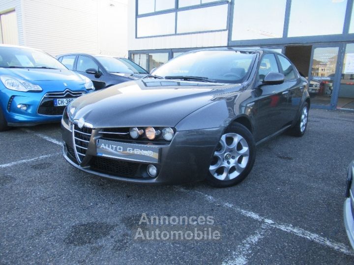 Alfa Romeo 159 1.9 JTDm 16V Distinctive - 1