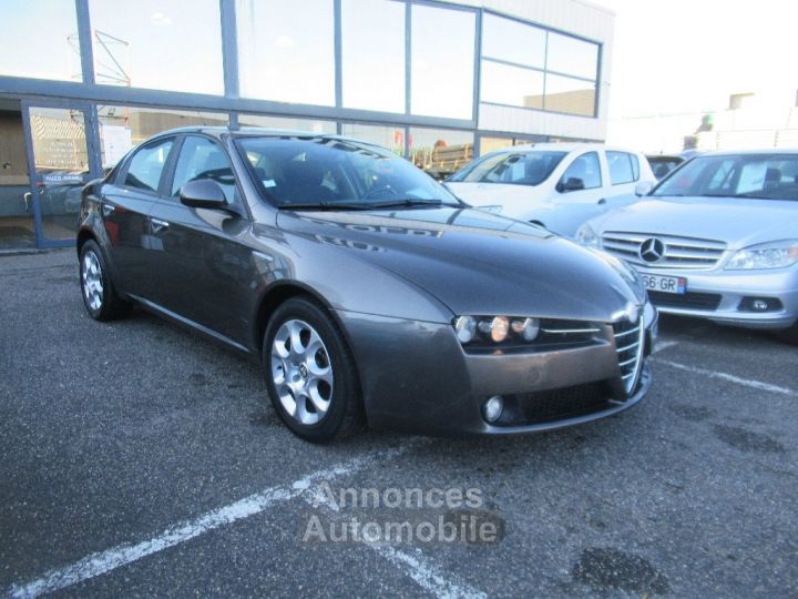 Alfa Romeo 159 1.9 JTDm 16V Distinctive - 3