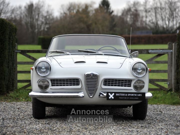 Alfa Romeo 2000 Spider - 2