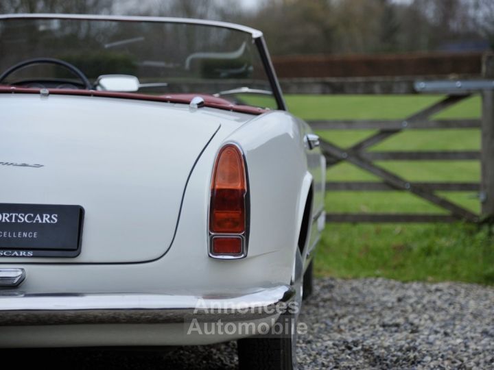 Alfa Romeo 2000 Spider - 12