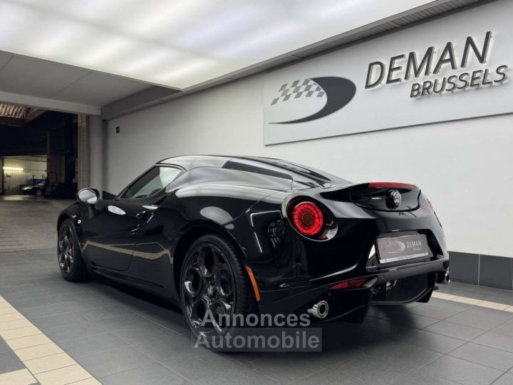 Alfa Romeo 4C Coupé - 3